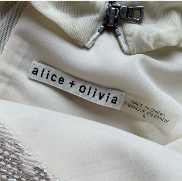 dress and accessories - Picture 6 of 13